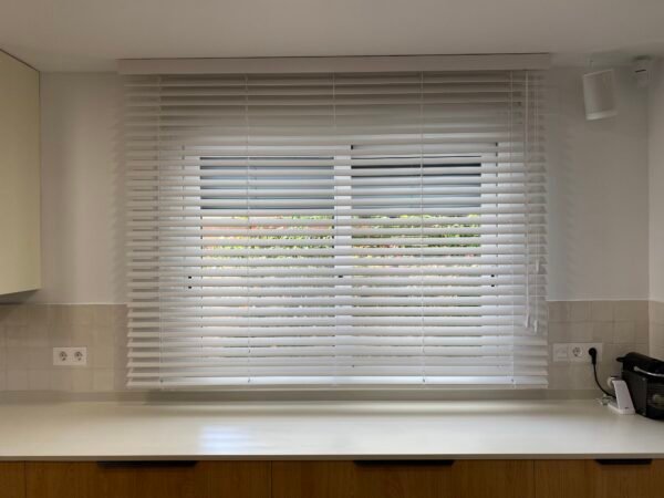 persiana veneciana madera