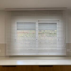 persiana veneciana madera